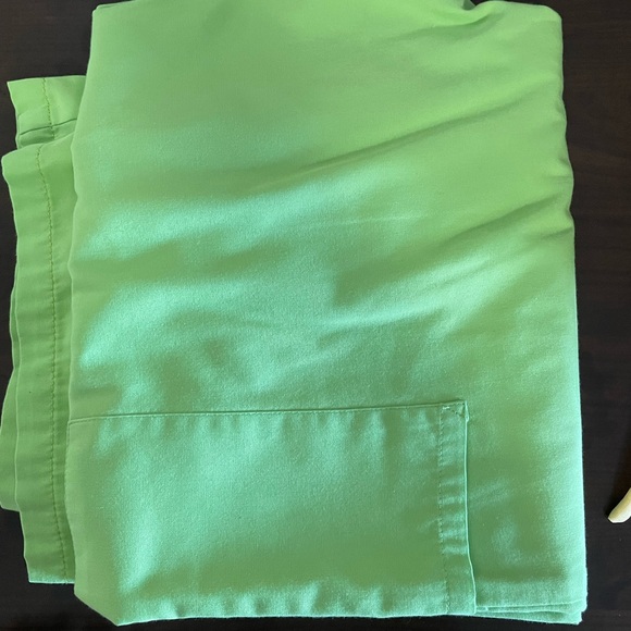 Scrubs suits - Picture 8 of 12